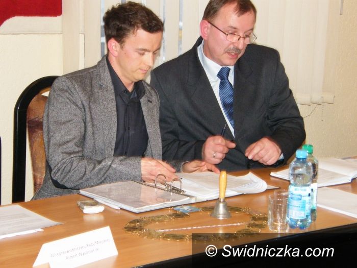 Świebodzice: Łukasz Kwadrans Przewodniczącym  Rady Miejskiej w Świebodzicach