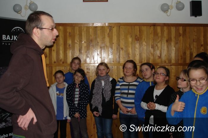 Świdnica: Bajkonur w Szkole Podstawowej numer 8