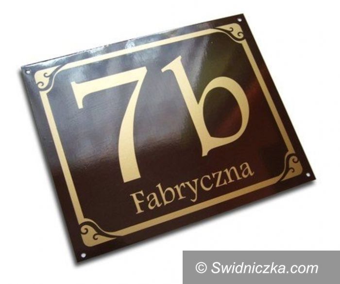 Gmina Świdnica: Obowiązek umieszczenia tabliczki z numerem domu