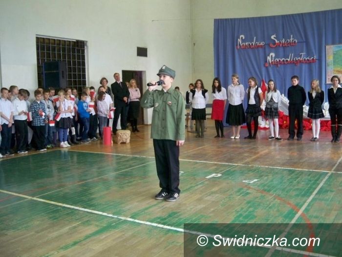 Świdnica: Uczniowie SP4 uczcili Dzień Niepodległości