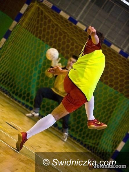 Żarów: Zagrali piłkarze z Żarowskiej Ligi Futsalu
