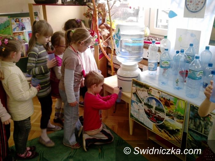 Dolny Śląsk/Kraj: Znamy już przedszkola pod patronatem programu „Mamo, Tato, wolę wodę!”
