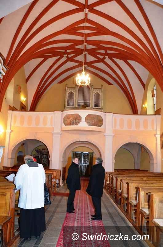 Olszany: Kościół w Olszanach wypiękniał