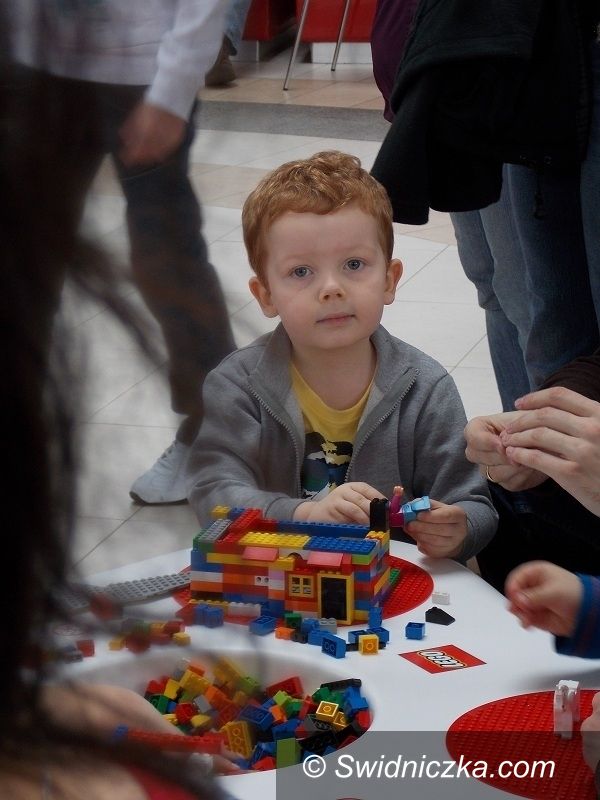 Wałbrzych: Tłumy na Lego w Galerii Victoria 
