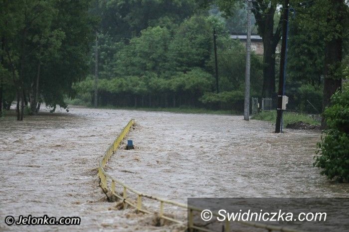 Dolny Śląsk: Po ulewie znowu zalania, podtopienia i ludzkie dramaty