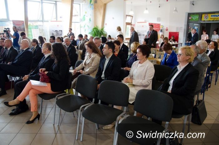 Świdnica: Konferencja „Modernizacja Centrów Kształcenia Zawodowego w Powiecie Świdnickim”