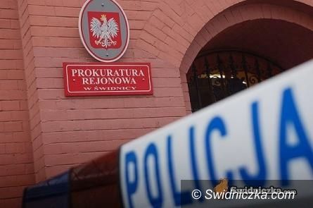 Świdnica: Akt oskarżenia przeciwko pijanemu pracownikowi PKP