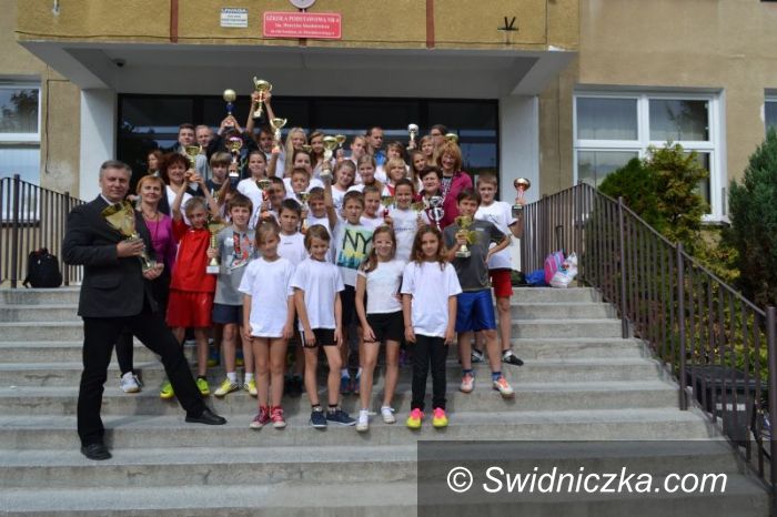 Świdnica: Sportowy sukces uczniów SP 4 w Świdnicy