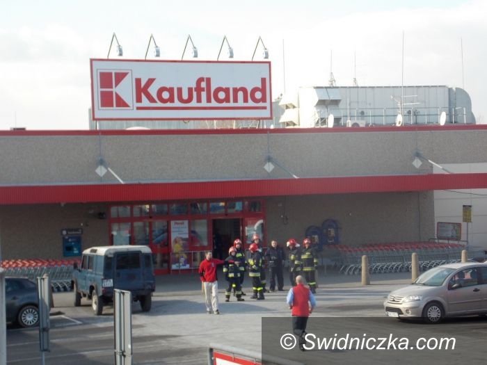 Wałbrzych/Kraj: Alarm bombowy w sklepach sieci Kaufland