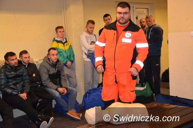 Świdnica: Piłkarze Polonii–Stali przeszkoleni z pierwszej pomocy
