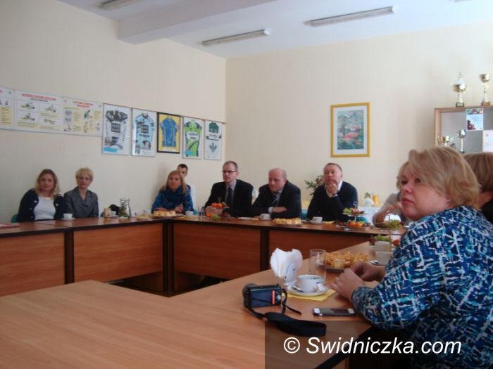 Świdnica: Wizyta delegacji z Petersburga w Szkole Mistrzostwa Sportowego w Świdnicy