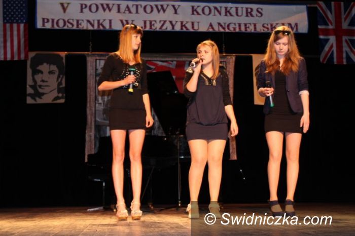 Świdnica: Powiatowy konkurs piosenki angielskiej