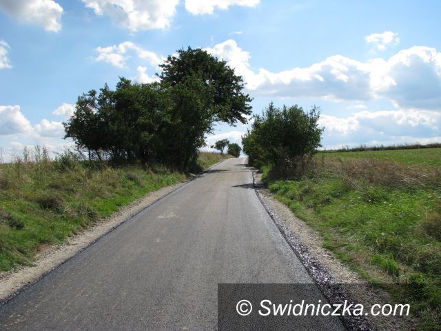 Gmina Marcinowice: Prace na drogach trwają
