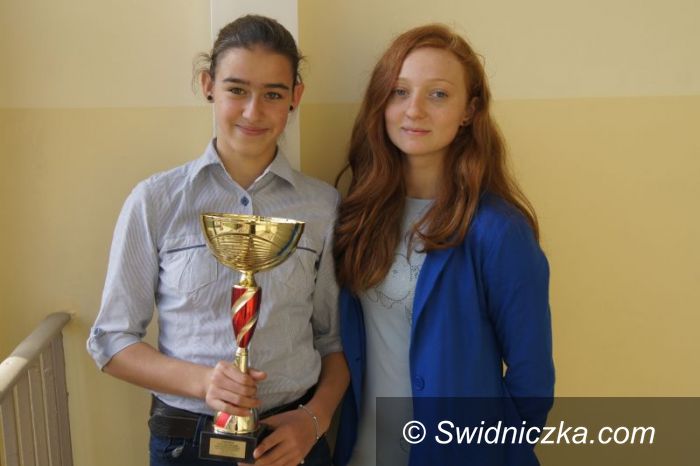Nowa Ruda: Dziewczęta z Gimnazjum nr 1 najlepsze na Dolnym Śląsku