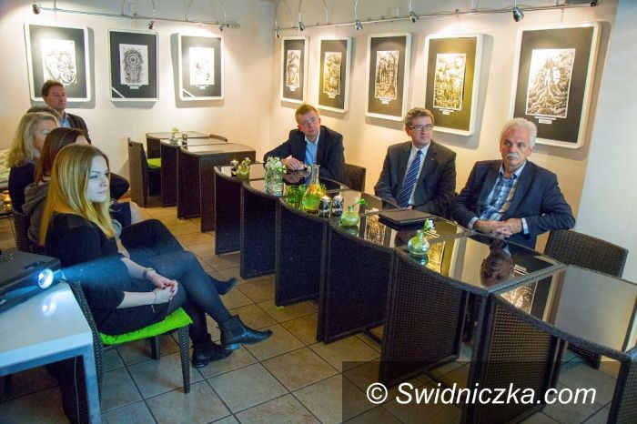 Świdnica: Minister Huskowski: Podoba mi się pomysł świdnickiej młodzieży