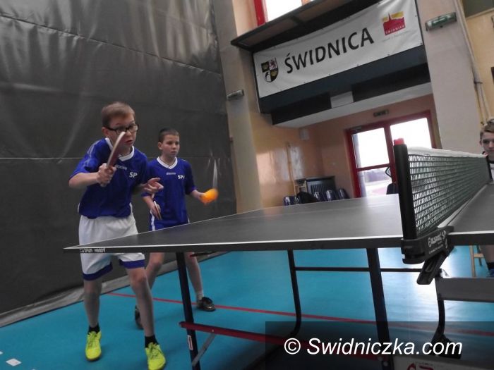 Świdnica: Turnieje tenisa stołowego w SP 1