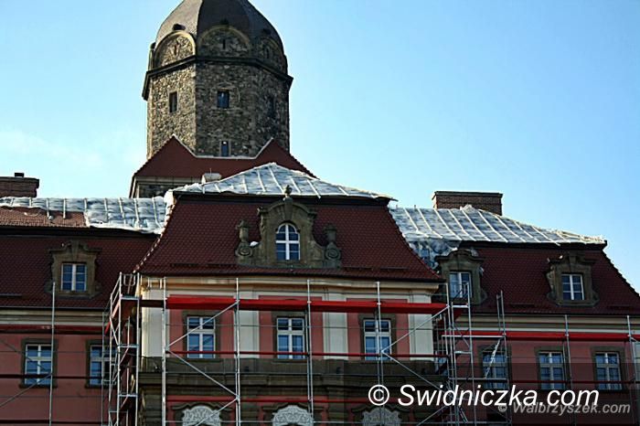 Wałbrzych: Dach Zamku Książ remontowany
