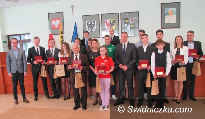Świdnica: Nagrody za wyniki sportowe oraz osiągnięcia w działalności sportowej