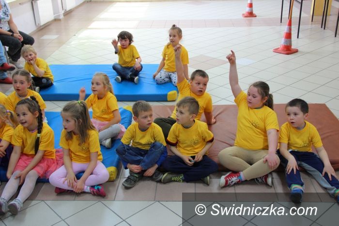 Świdnica: Spotkanie z dziećmi z przedszkola w ramach realizacji programu „Poczytaj (w) Mechaniku”