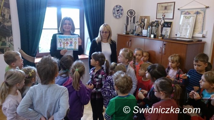 Świdnica: Przedszkolaki z wizytą w Urzędzie Miejskim w Świdnicy