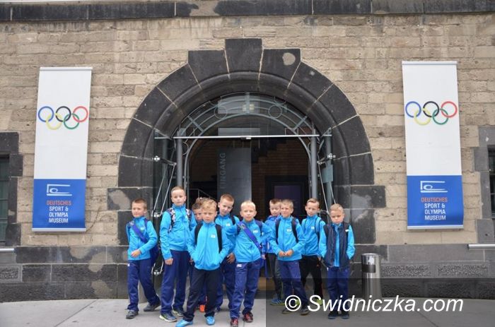 Żarów: Młodzi piłkarze z Żarowa z wizytą w Lohmar