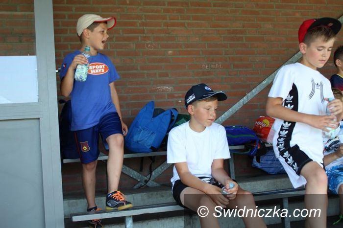 Żarów: Młodzi Żarowianie na obozie piłkarskim w Holandii