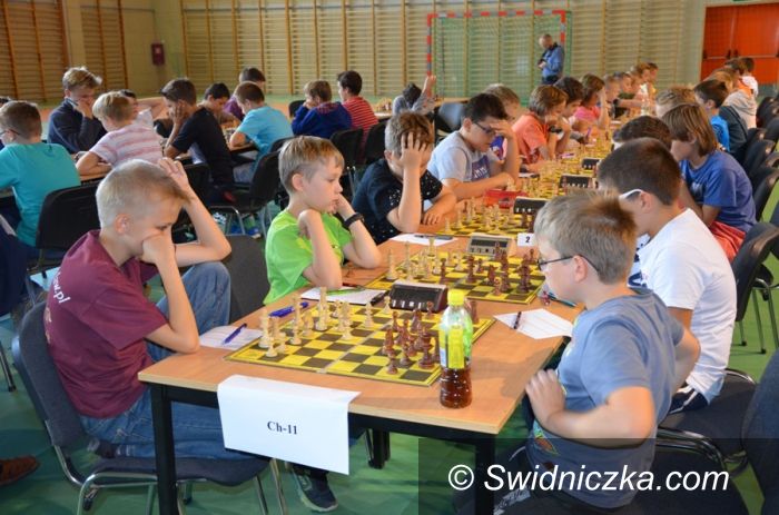 Żarów: Młodzi szachiści rywalizowali w Żarowie
