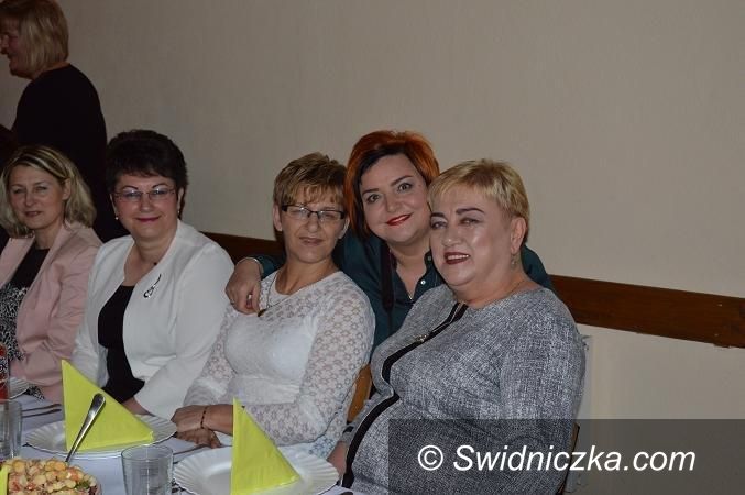 Strzegom/Region: Kolejne odsłony Dnia Kobiet w Tomkowicach