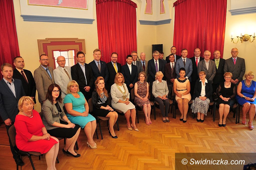 Świdnica: Uroczystość podpisania aktu jubileuszowego 25–lecia współpracy partnerskiej z Biberach