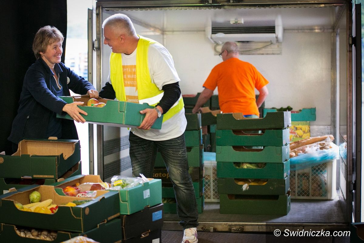 Świdnica: Tesco w Świdnicy przekaże żywność dla lokalnej organizacji