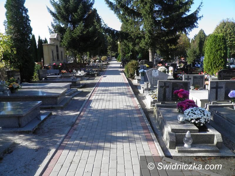 Żarów: Zmiana organizacji ruchu w rejonie cmentarza komunalnego w Żarowie