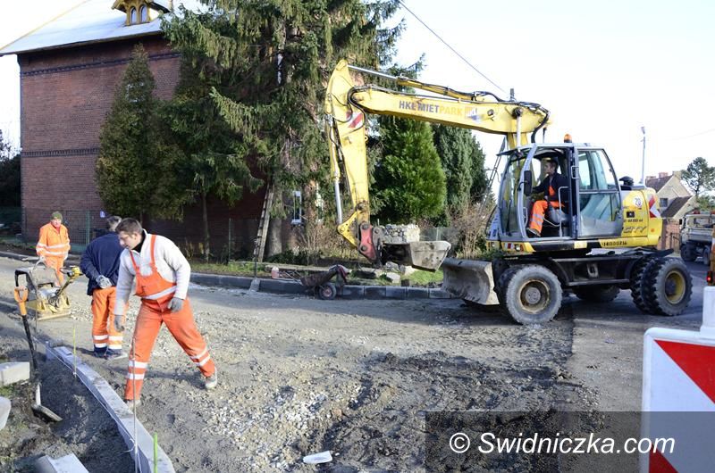 Imbramowice: Ulica Lipowa w Imbramowicach w trakcie remontu