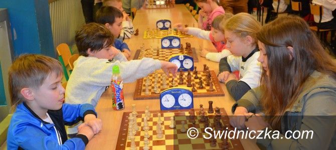 powiat świdnicki: Młodzi szachiści na start