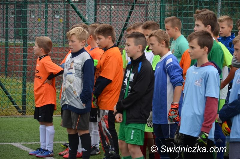 Stanowice: Piłkarze z Jaroszowa najlepsi w Stanowicach