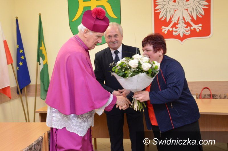 Marcinowice: Wizyta Biskupa Świdnickiego w Urzędzie Gminy w Marcinowicach