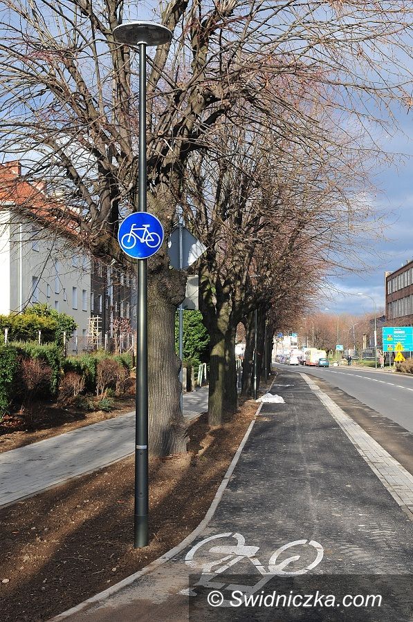 Świdnica: Ulica Łukasińskiego bezpieczna dla rowerzystów i pieszych