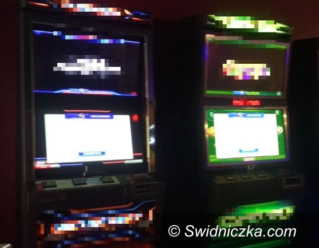 Świdnica: Funkcjonariusze zabezpieczyli nielegalne automaty do gier