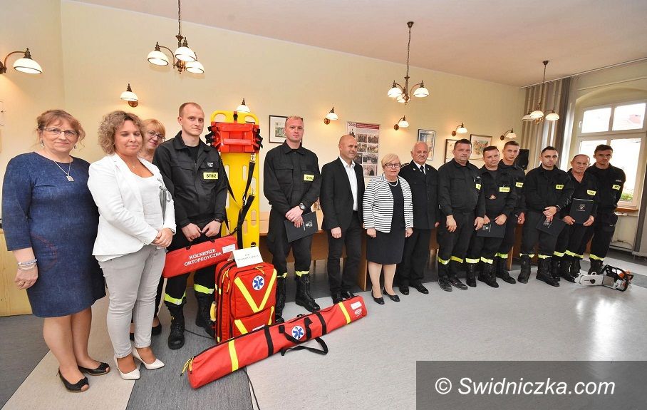 Gmina Świdnica: Strażacy ochotnicy otrzymali nowy sprzęt