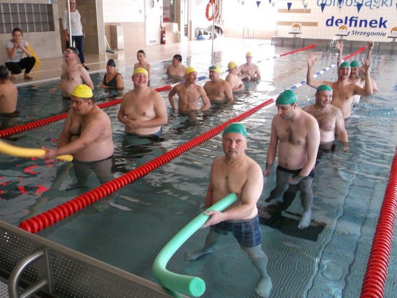 Strzegom: Pierwsze zawody pływackie Warsztatu