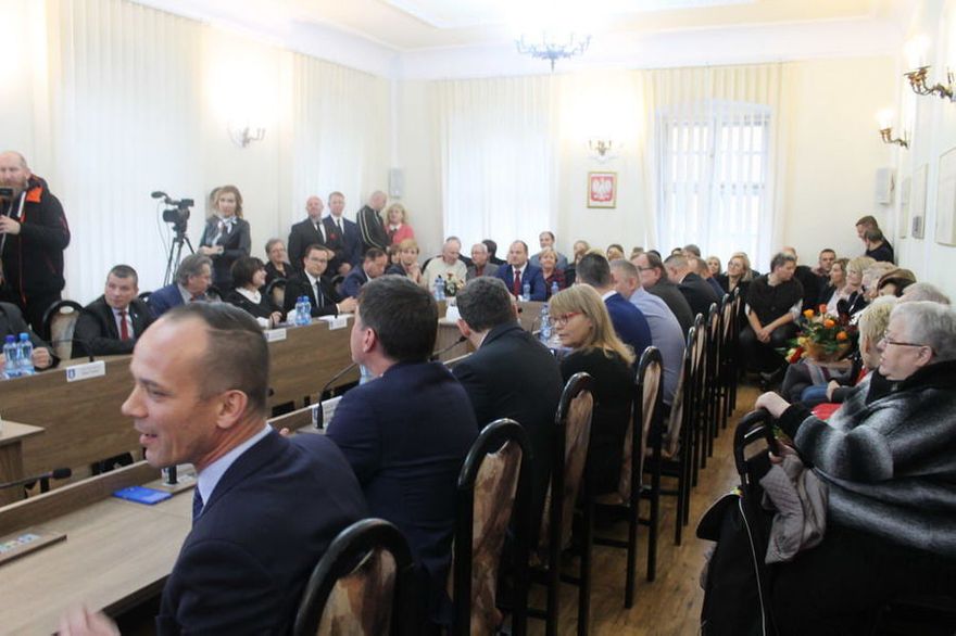 Świebodzice: Inauguracyjna sesja Rady Miejskiej w Świebodzicach