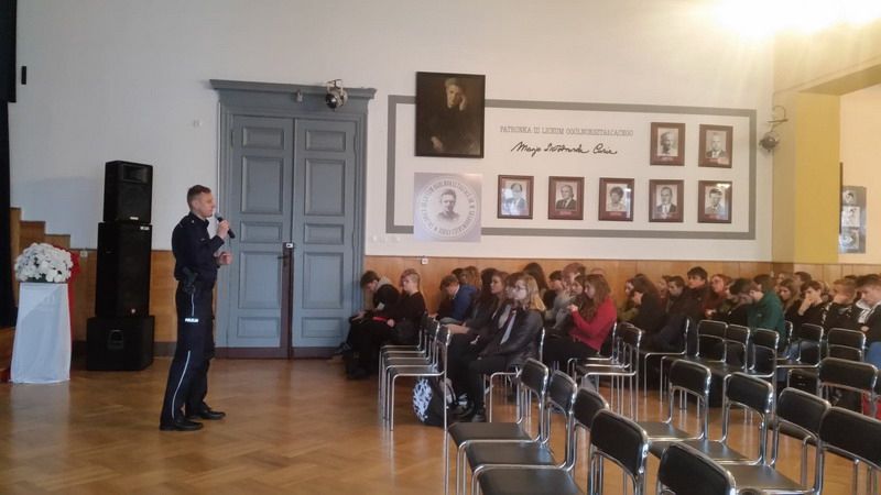 Świdnica: „Dzień dla bezpieczeństwa” w III LO im. M. Skłodowskiej–Curie w Świdnicy