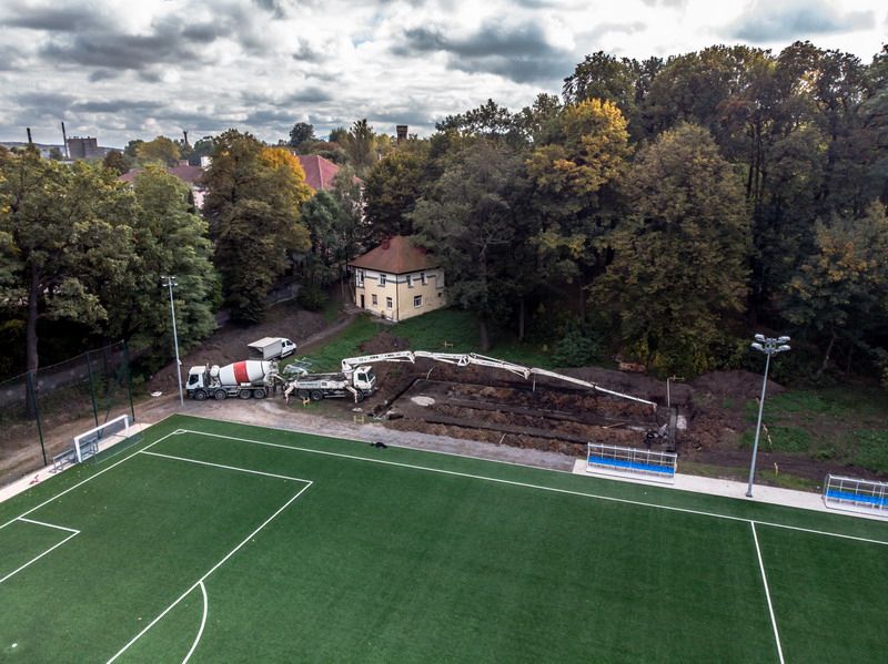 Żarów: Trwa rewitalizacja stadionu miejskiego w Żarowie