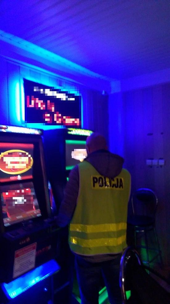 Żarów: Nielegalne automaty znów w rękach funkcjonariuszy