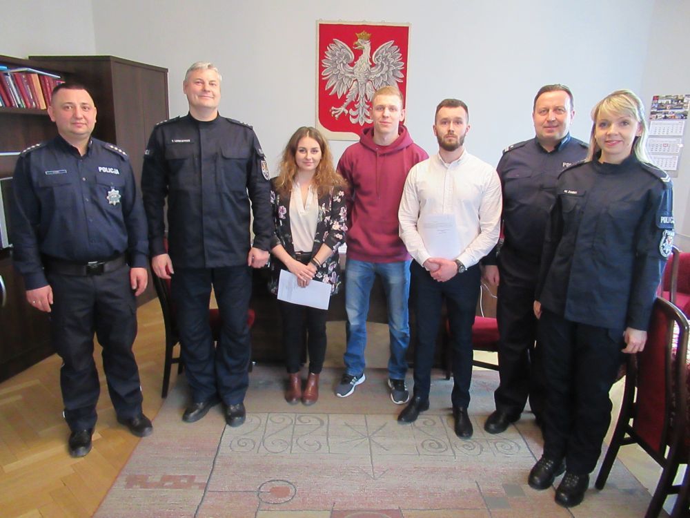 Świdnica: Komenda Powiatowa Policji w Świdnicy przyjęła w swoje szeregi nowych policjantów