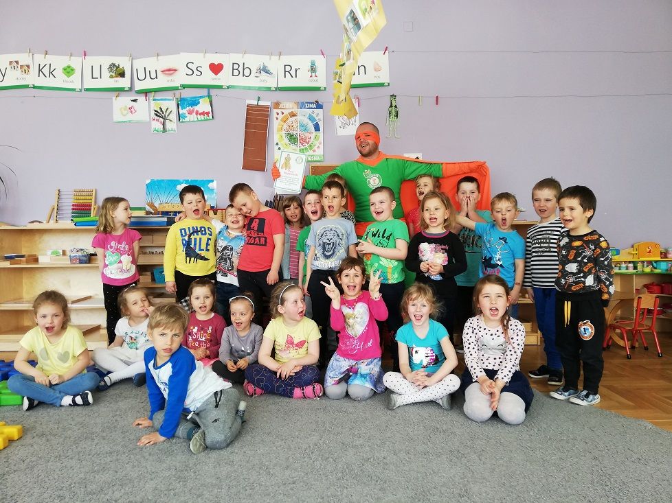 Świdnica: Pan Błyszczak odwiedził świdnickie przedszkolaki