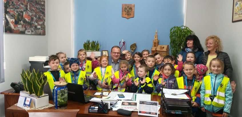 Świebodzice: Przedszkolaki z wizytą u burmistrza