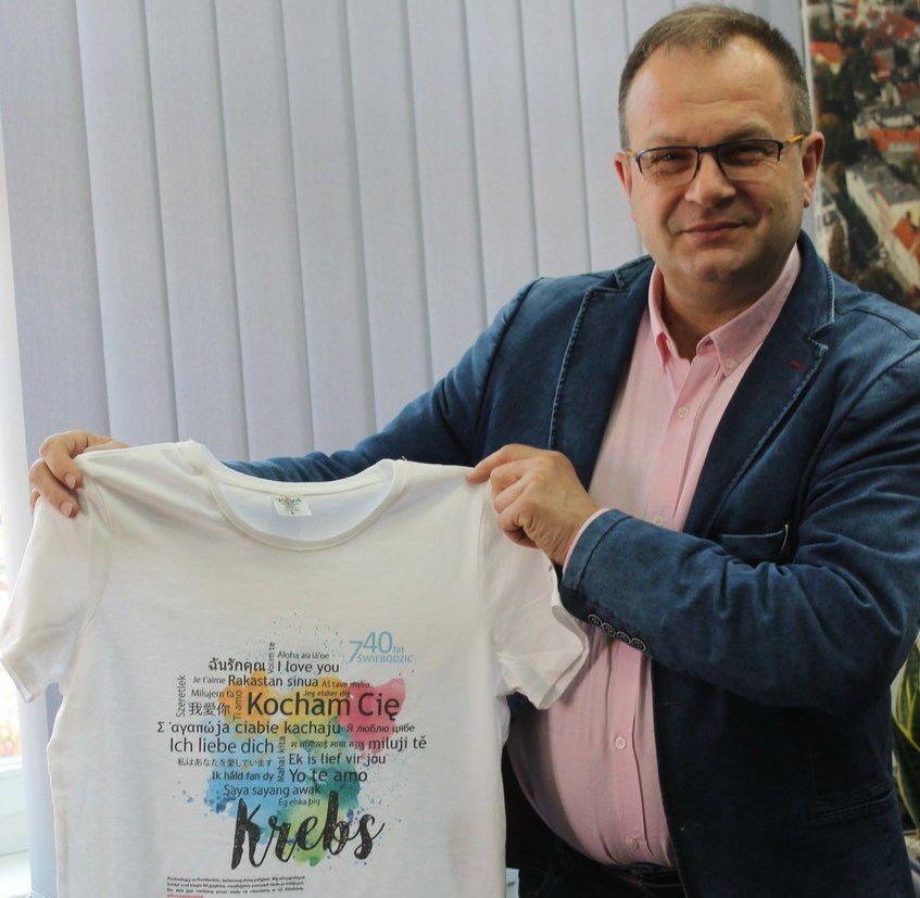 Świebodzice: Koszulka Emila Krebsa – nowość dla miłośników Świebodzic