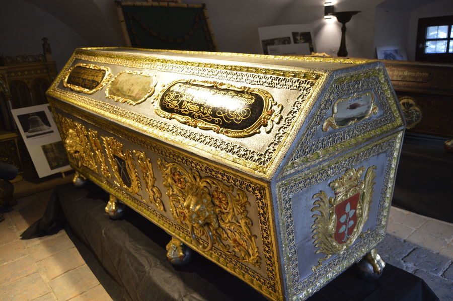 Świebodzice: Zabytkowy sarkofag