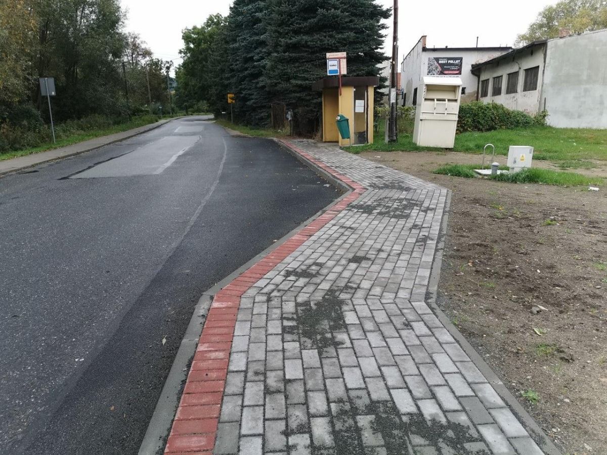 powiat świdnicki: Chodniki są potrzebne