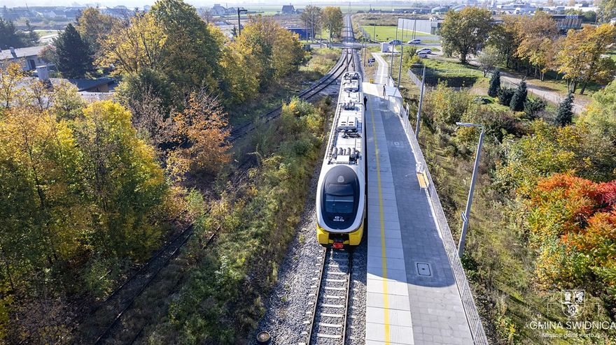 Świdnica/REGION: Wznawiają ruch pociągów